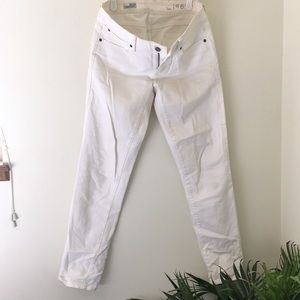 GAP Skinny white jeans